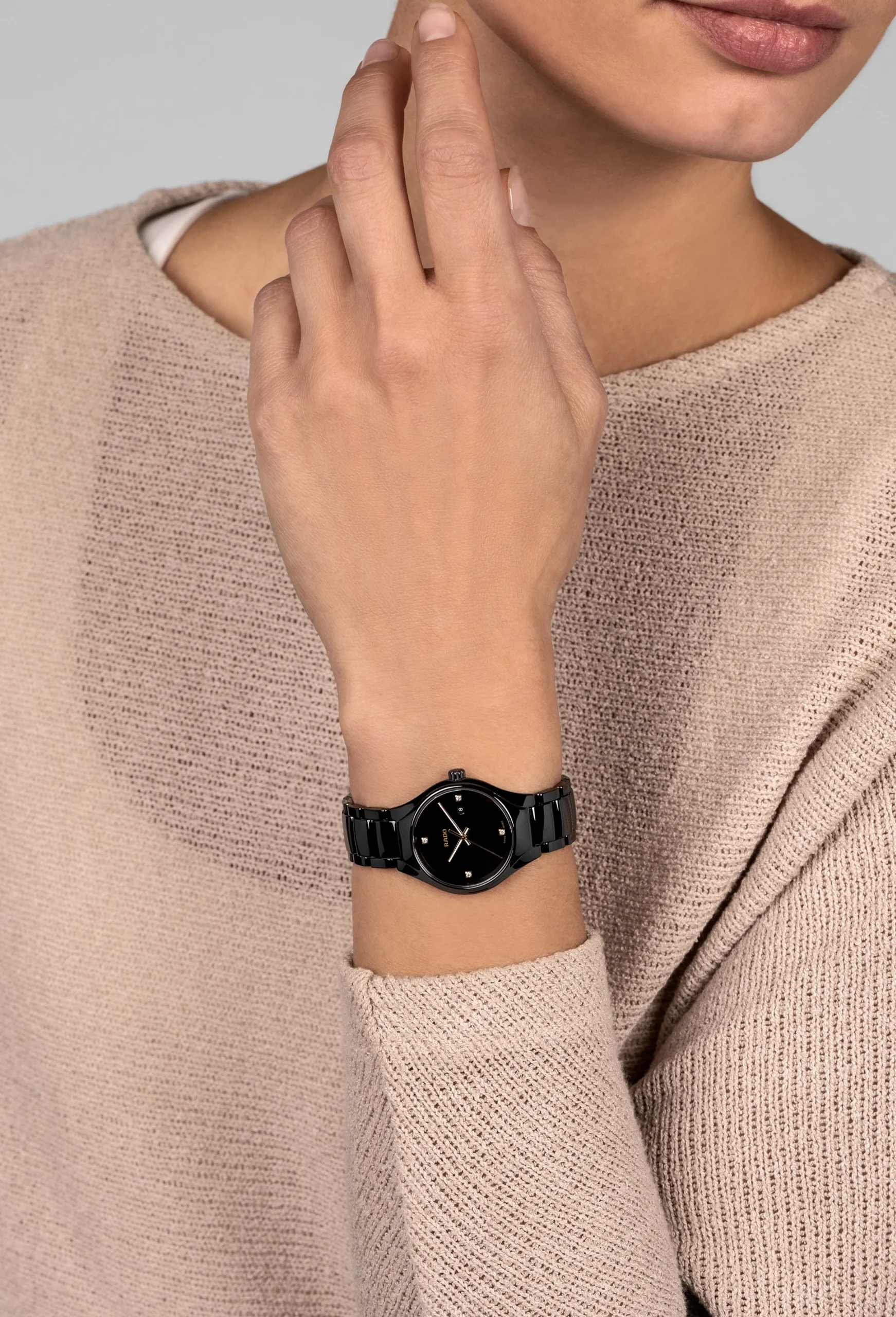 Women Rado True Round Diamonds
